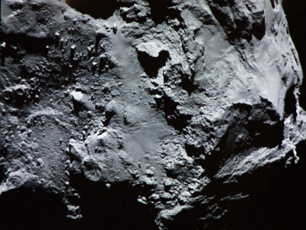 ��������һ������C-G�Ľ�����ͼ�������������ص�OSIRIS խ��������㡣��ʱ������ʾ���ֳ���չʾ������Ļ��