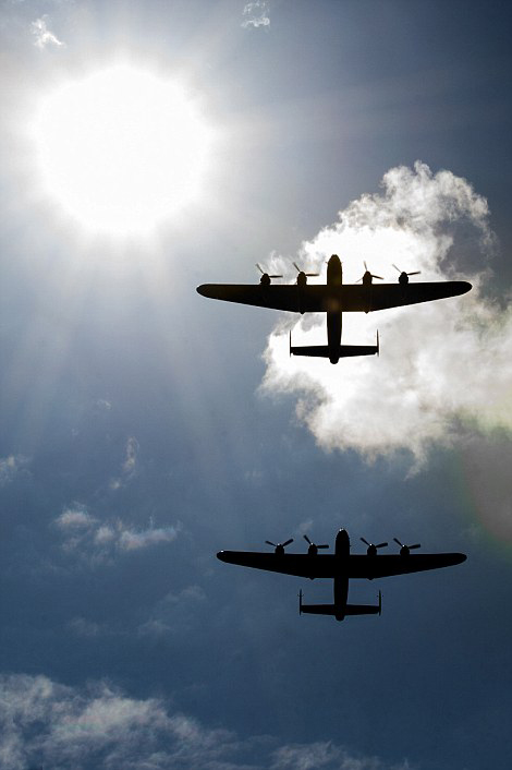 �����ܺ�ը�����ڽ���������������Ӣ����ͬ���в�����Լ60�����б��ݺ͹������