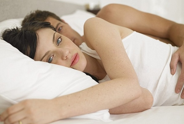 Ӣ�����鷢��Ů���ڻ�����ǻ�������� ΪѰ��̼�