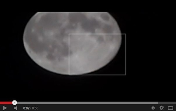 Youtube超级月亮视频拍摄到一个神秘的不明飞行物快速掠过月亮表面