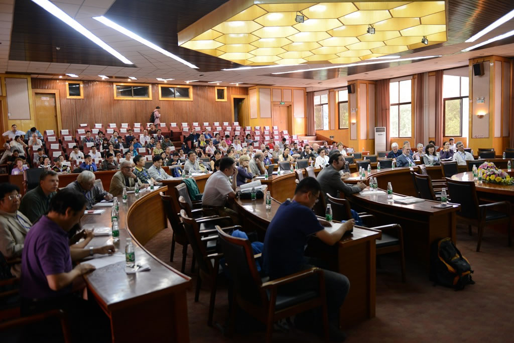 ���鱨���ֳ�