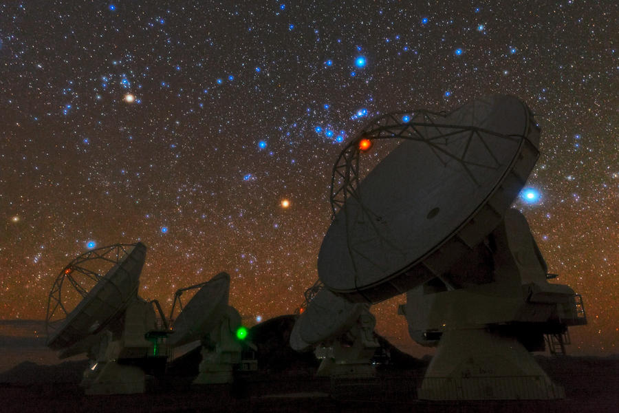 科学家确认昴星团距离我们444光年