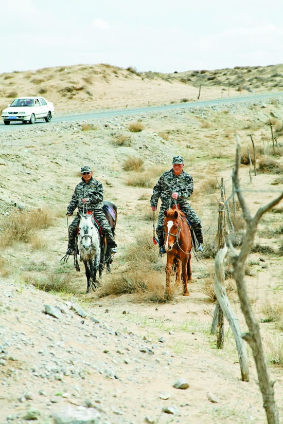 阿巴嘎旗牧民的一次举报 催生我国首个马背文物保护队
