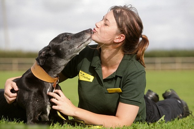 杰德与照顾员感情要好
