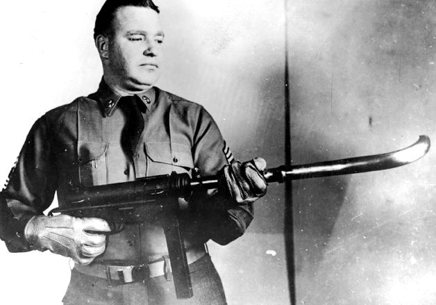 古惑转弯枪声称可在死角突袭敌人