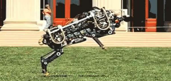 美国麻省理工学院研发奔跑机器人猎豹