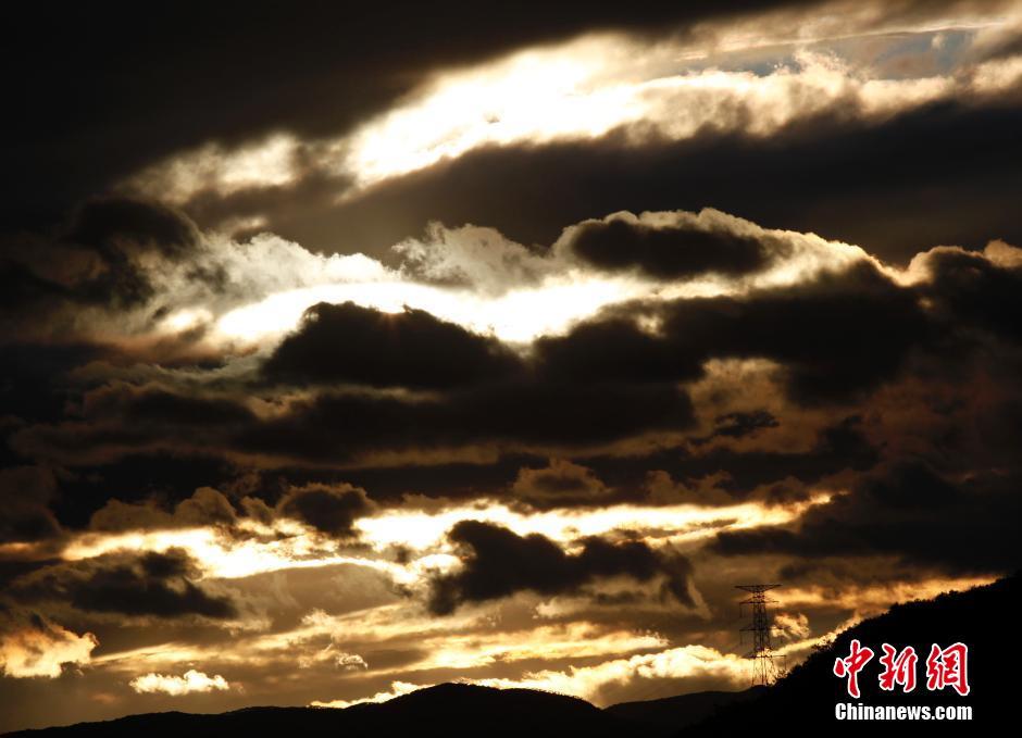 ����ˡ�̨�罫����������ճ��������Ʋ�