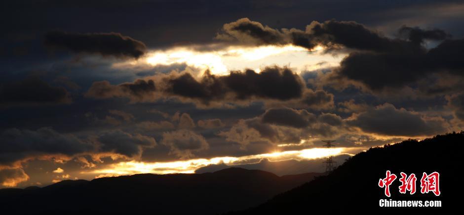 ����ˡ�̨�罫����������ճ��������Ʋ�