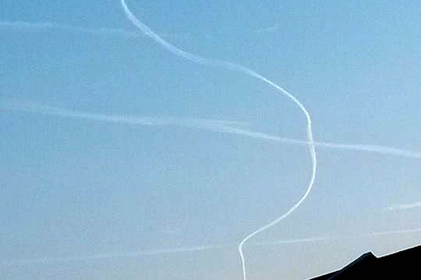 Ӣ��һ�ܷɻ��ڿ�������һ�����ص�����β��