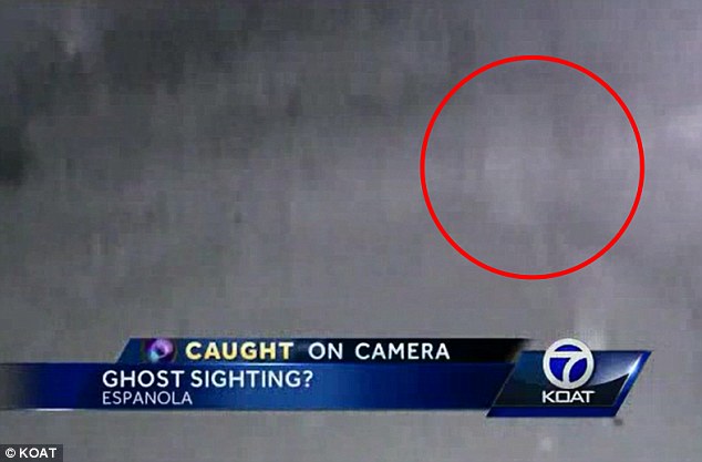 猛鬼入侵美国警察局 监视器拍到模糊白色身影