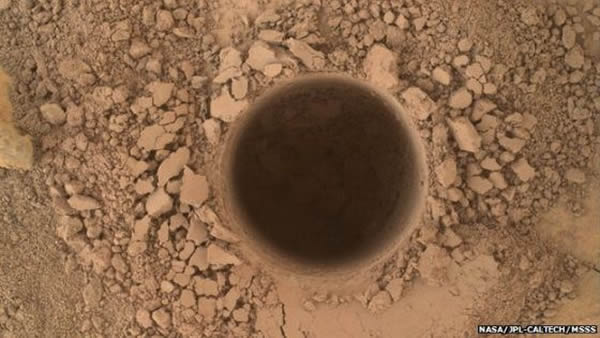 此次钻探的泥岩相比较此前钻探的岩石硬度更低,颜色上也存在差异