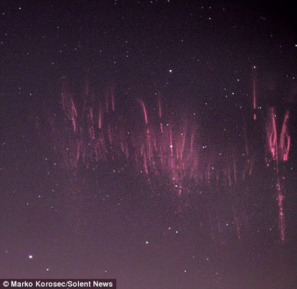 ��Ӱʦ����������㵽�����ĺ�ɫ������Ƭ