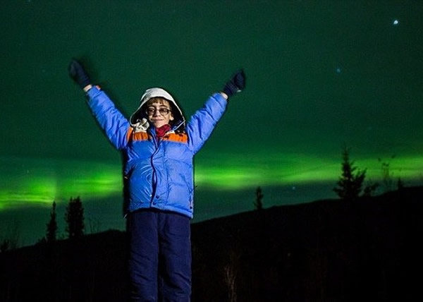 美国男童频临失明想看北极光 航空公司送机票圆梦