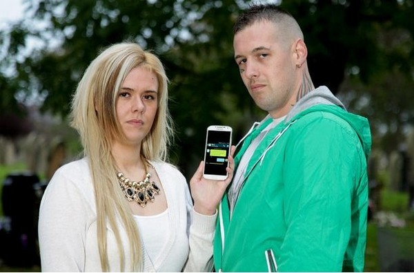 Ӣ��Ů�ӷ���Ѷ��ȥ����ĸ �Է���Ȼ�ظ���