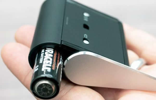 可连续使用二十年的超级电池问世