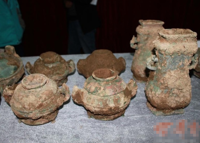 青铜器样式奇特造型精美