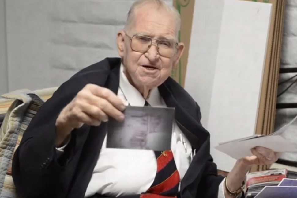 美国洛克希德马丁公司前工程临终前曝光外星人照片:18名外星人仍在51区工作