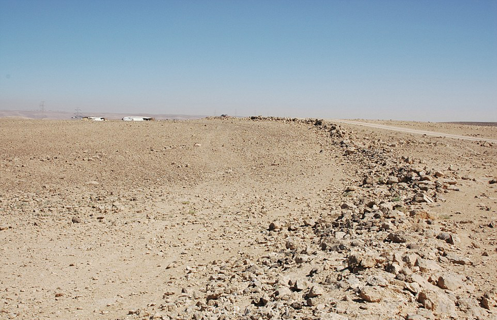 J9和J10巨石圈相距仅4公里,形状不太规则,功能有限。