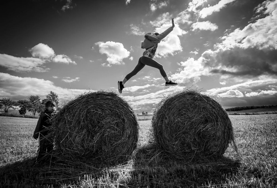 Һҵļ;˵ң;ͣڵһ˵ȻٵֶŮ˷ܵشһݶԾ