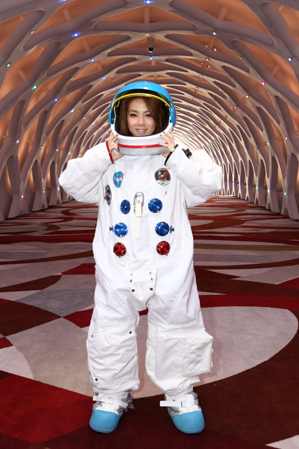 邓紫棋认为太空之旅仍值得冒险