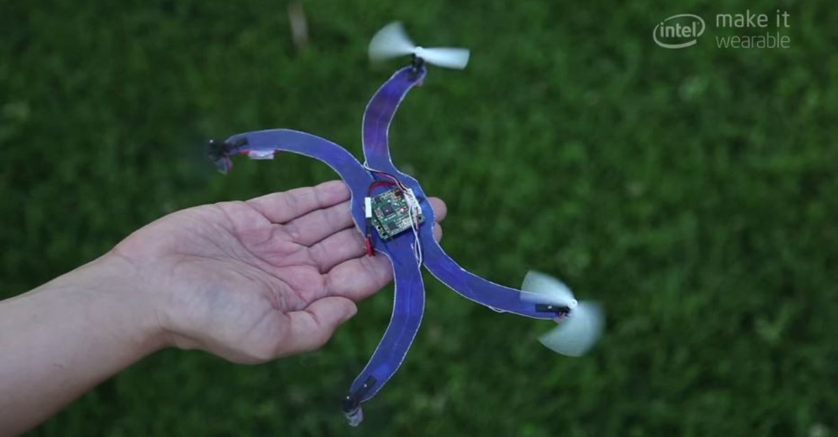 美国斯坦福大学研究人员结合GoPro和无人机技术研制出飞天自拍无人机