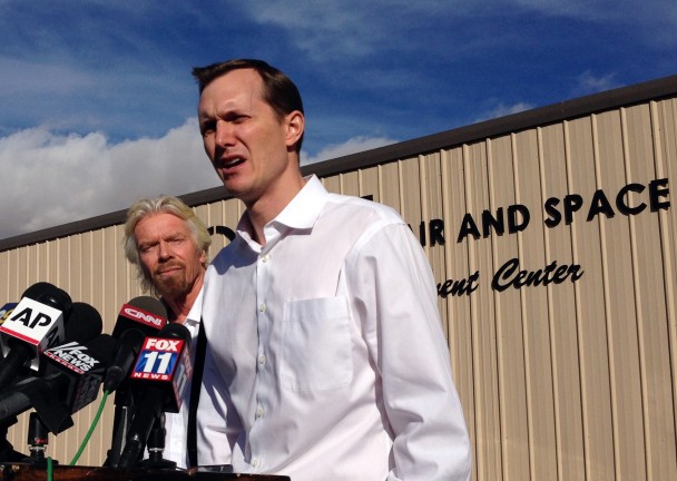 怀赛德(前)称新飞船可能会在6个月内进行试飞。