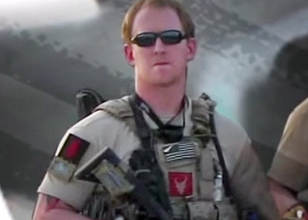 奥尼尔(图)称在行动中击中拉登前额,令他当场身亡。