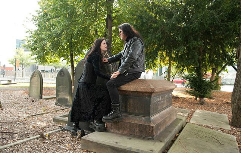 Ӣ������˹��һ�Է����Գ�����ʵ�����е���Ѫ��