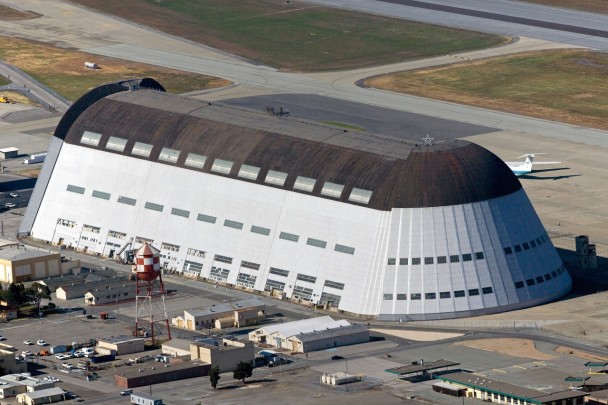 Google斥巨资租用莫尔特机场60年之久。