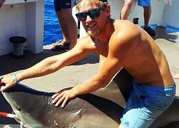 Ī������Ϊ���������Ȥ��ͼΪ������������ʬ�����Ƭ��