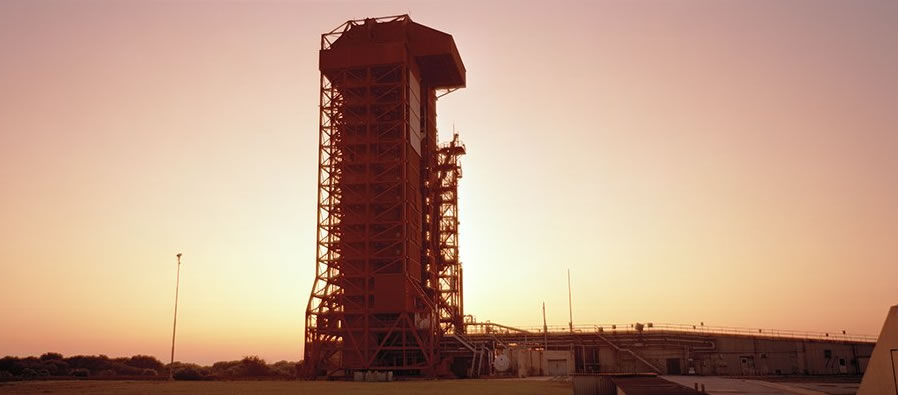 这次偶然的机会为米勒提供了灵感,他想要拍摄更多太空设施的照片。随着不同的太空计划以及太空设施退役被拆除,米勒获得更多进入的机会,同时借机拍摄了更多照片。