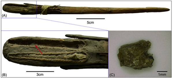 小河墓地法杖上的粘合剂
