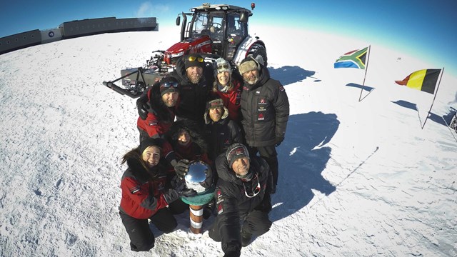 ��������(����)��ͬ�еĶ��ѿ˷�����ս��