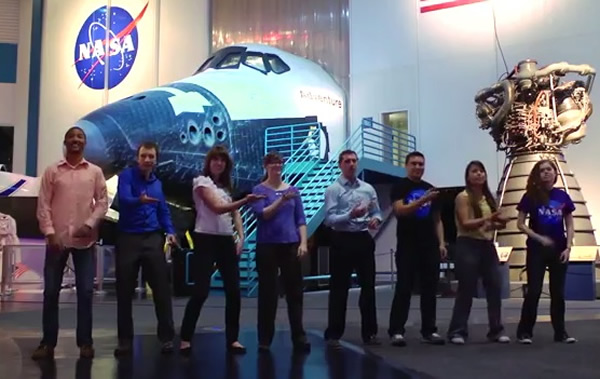 美国太空总署(NASA)实习生拍MV庆祝无人太空船“猎户座”升空