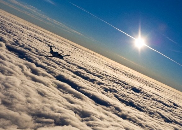 ��ʦ�ں��Ʋ���ִ�ɣ����������ߵķ��ո��ߡ�