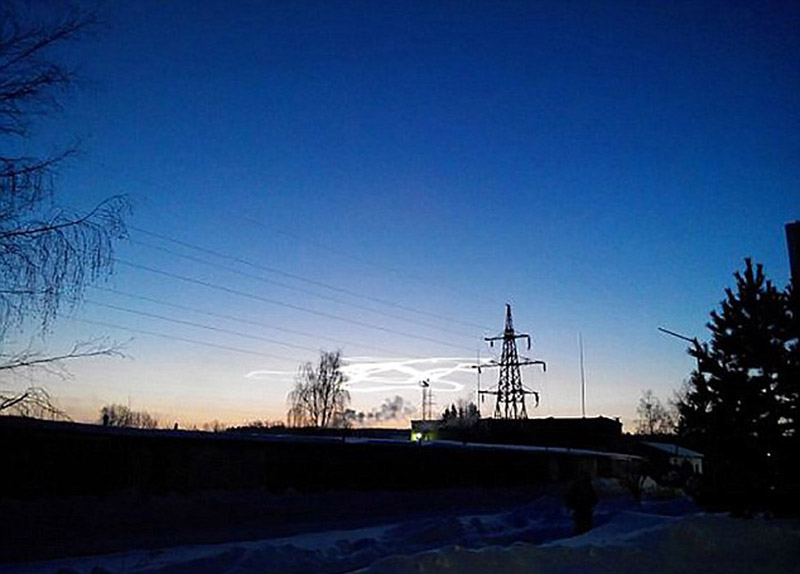 ���������Ͽվ������ع켣������²�����UFO��Ϯ��