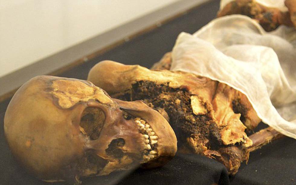 据信,这位“乌卡克公主”或因癌症死亡,年仅25岁。