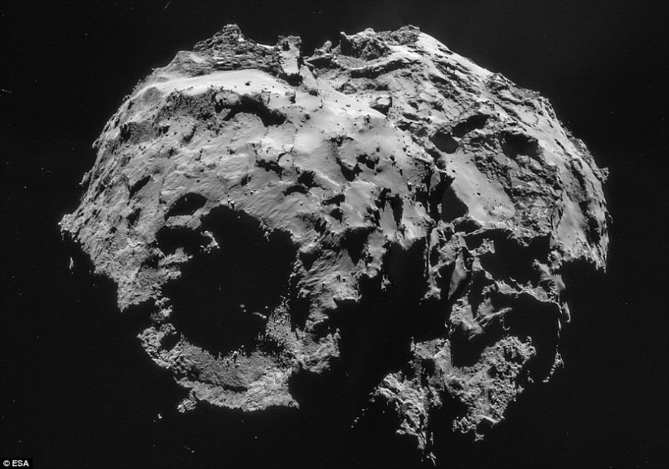 ���ؽ�ɭ���ֵ�67P�������¸�0.5Ӣ�����̫��ϵ������עĿ����ʯ�ṹ��ȣ��������ֻ����С�׼����ס�1982�꣬��ֵġ�������2���������������ǡ������