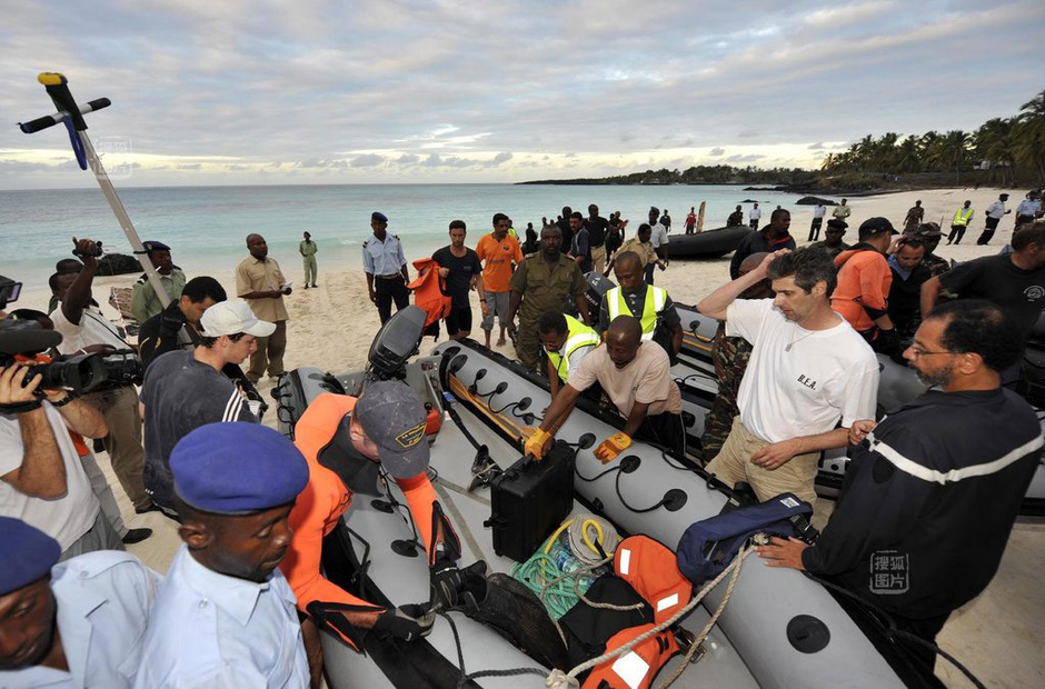 也门客机坠毁 一名14岁少女生还