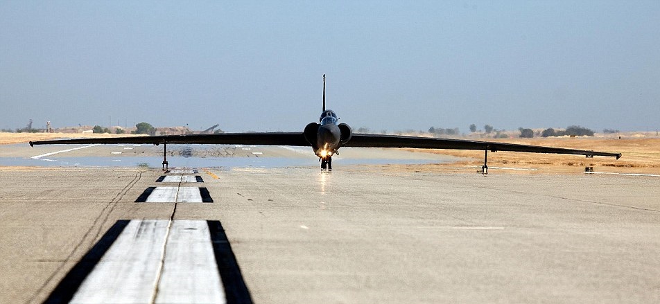U-2侦察机能够飞至7万呎高空,接近地球边缘。