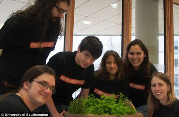 ϰնٴѧѧ(Ƭʾ)ĿּһֲˡУ˽ڴ̫İ