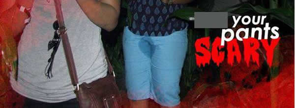 �������¿����Ĺ������⹫԰��һ��Ů���ŵ�����ӵ���Ƭ���ϡ����ס�