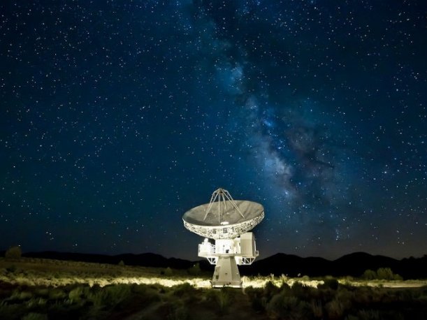 天文学家首次捕捉到可能源自于急速旋转的中子星崩塌成黑洞所产生的现象“blitzar”