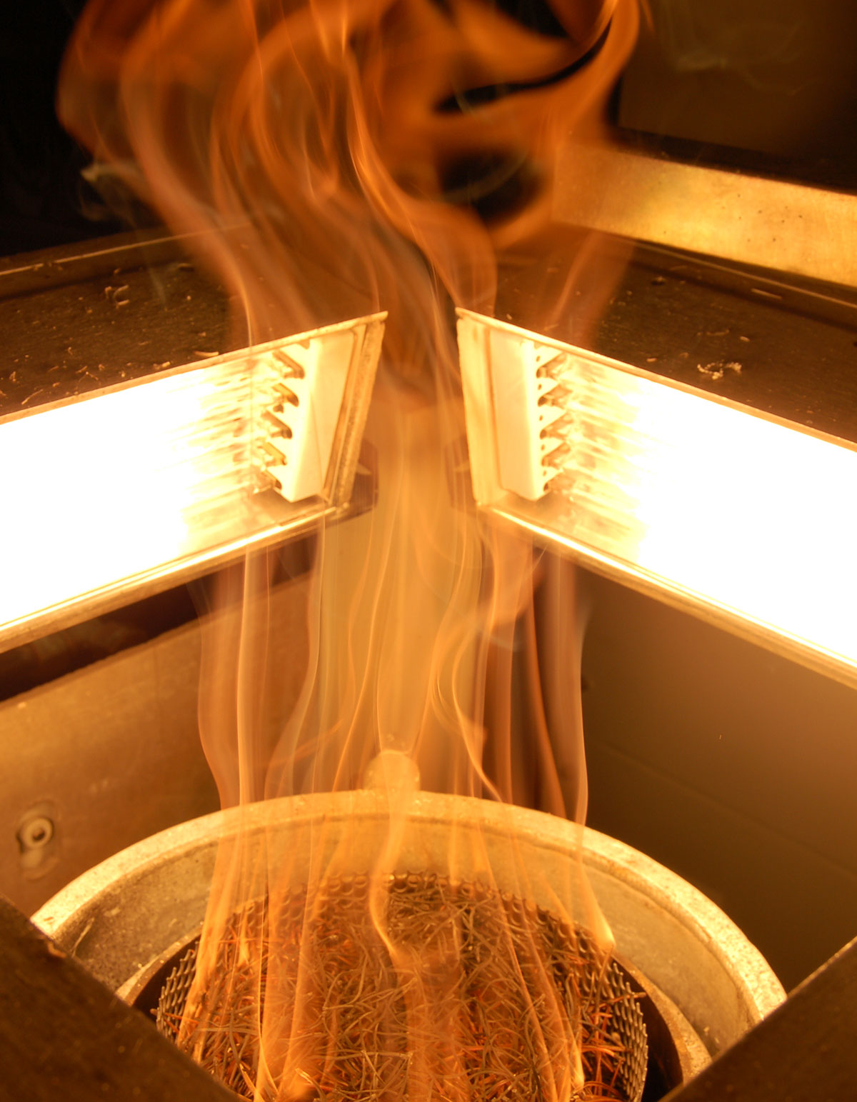 科学家用实验表明陨石袭击不能引发摧毁一切的全球性风暴大火