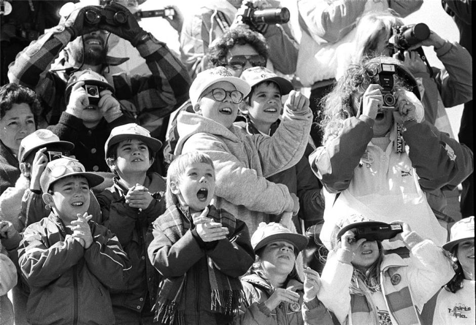 Ůʦ˹?ܽڵѧУͬѧպף