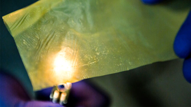 美国密歇根大学发明“防弹”电池