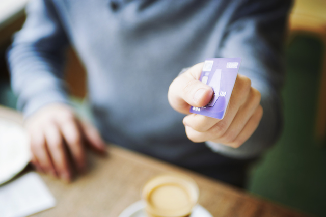 新报告披露只需用少量信息就能在一组匿名信用卡元数据中将您的信息重新识别出来