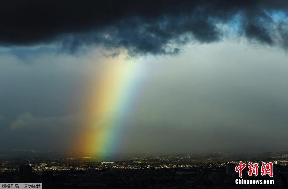 �Ű�ʥ�����С�Ү�չ⡱�ʺ紩͸����