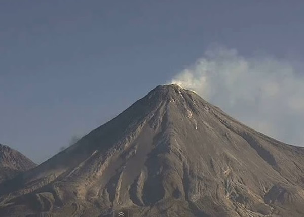 ��ɽ����ǰ����ɽ����΢ð�̡�