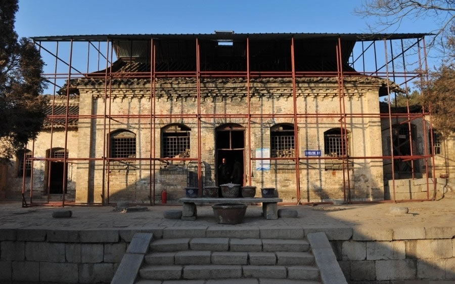 当地文物部门已开始对天仙庙的正殿进行保护性修复。